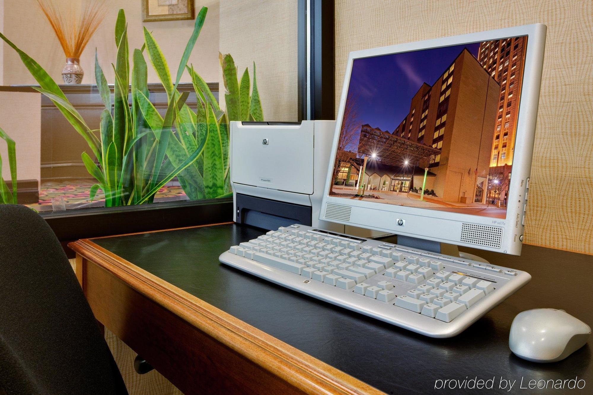 Holiday Inn Allentown Center City Exterior foto